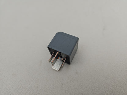Jaguar/Land Rover Grey Relay 4 Blade 12v 70a 2.0 Diesel Dh2214b192ea Oem Genuine - photo 3