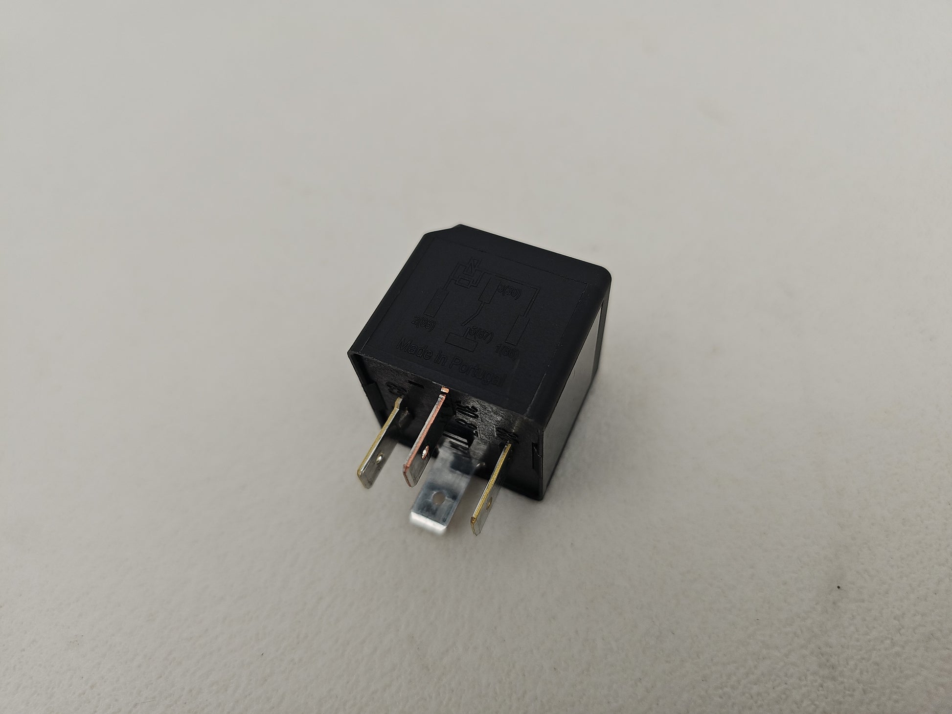 Jaguar/Land Rover Relay 4-Pin Black 12v 40a 2.0 Diesel Dh2214b192ca Oem Genuine - photo 3