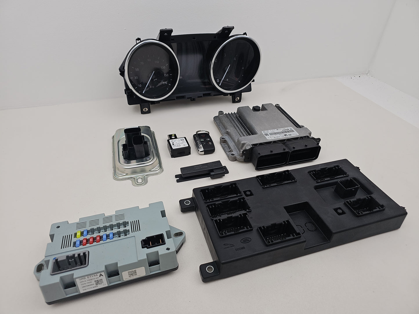 JAGUAR XE X760 2015-2019 Engine ECU Kit Automatic GX73-12C520-FAF Key Included