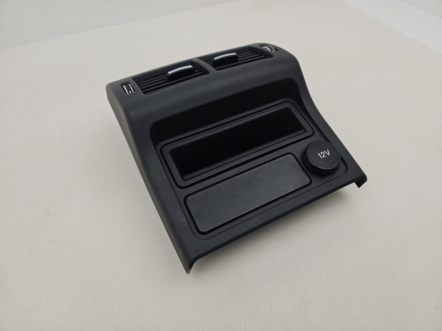 Facia Vent Centre 3