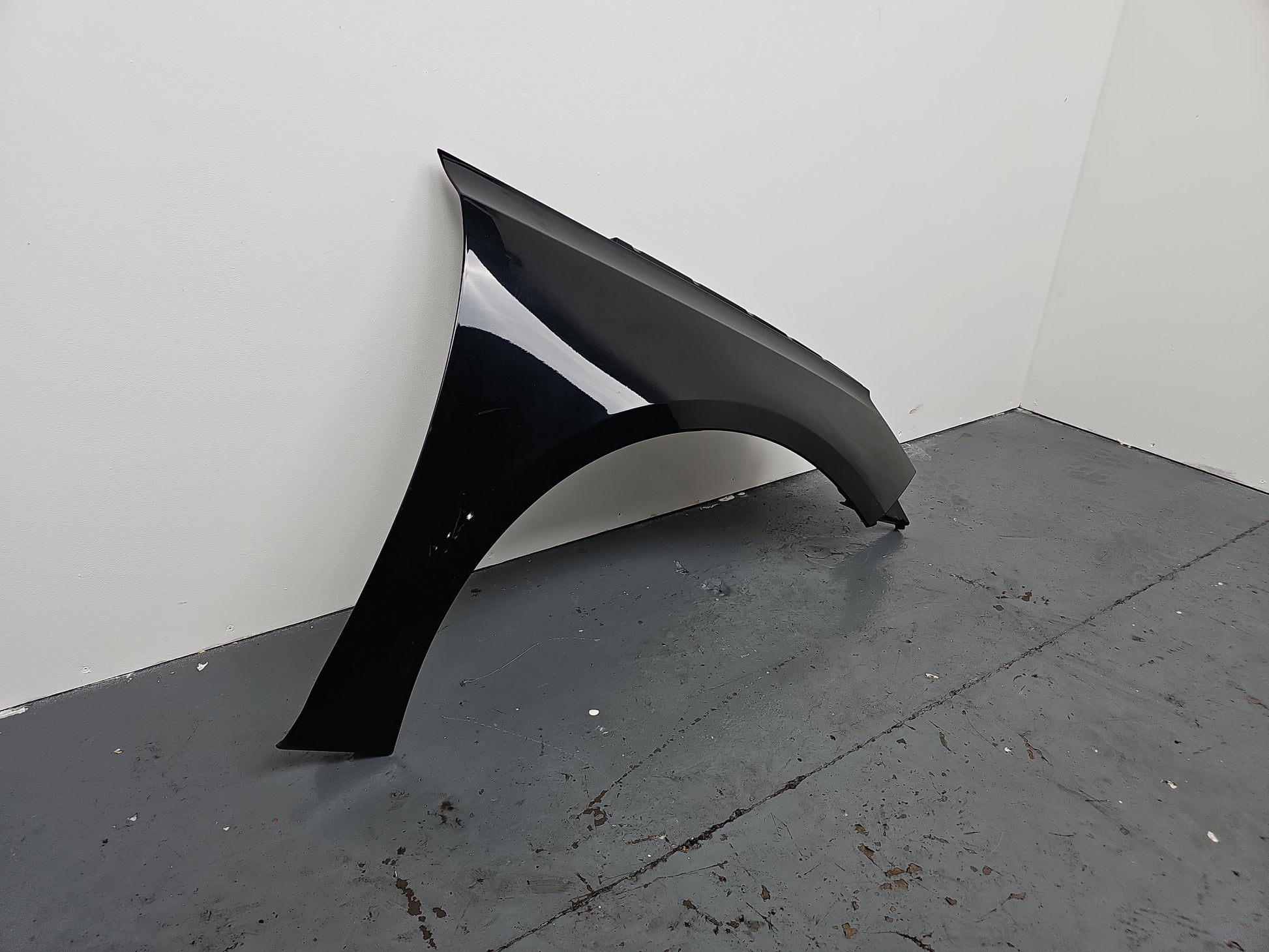 Wing Front RH 3