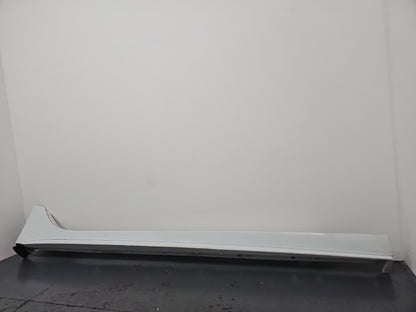 Side Skirt RH 3