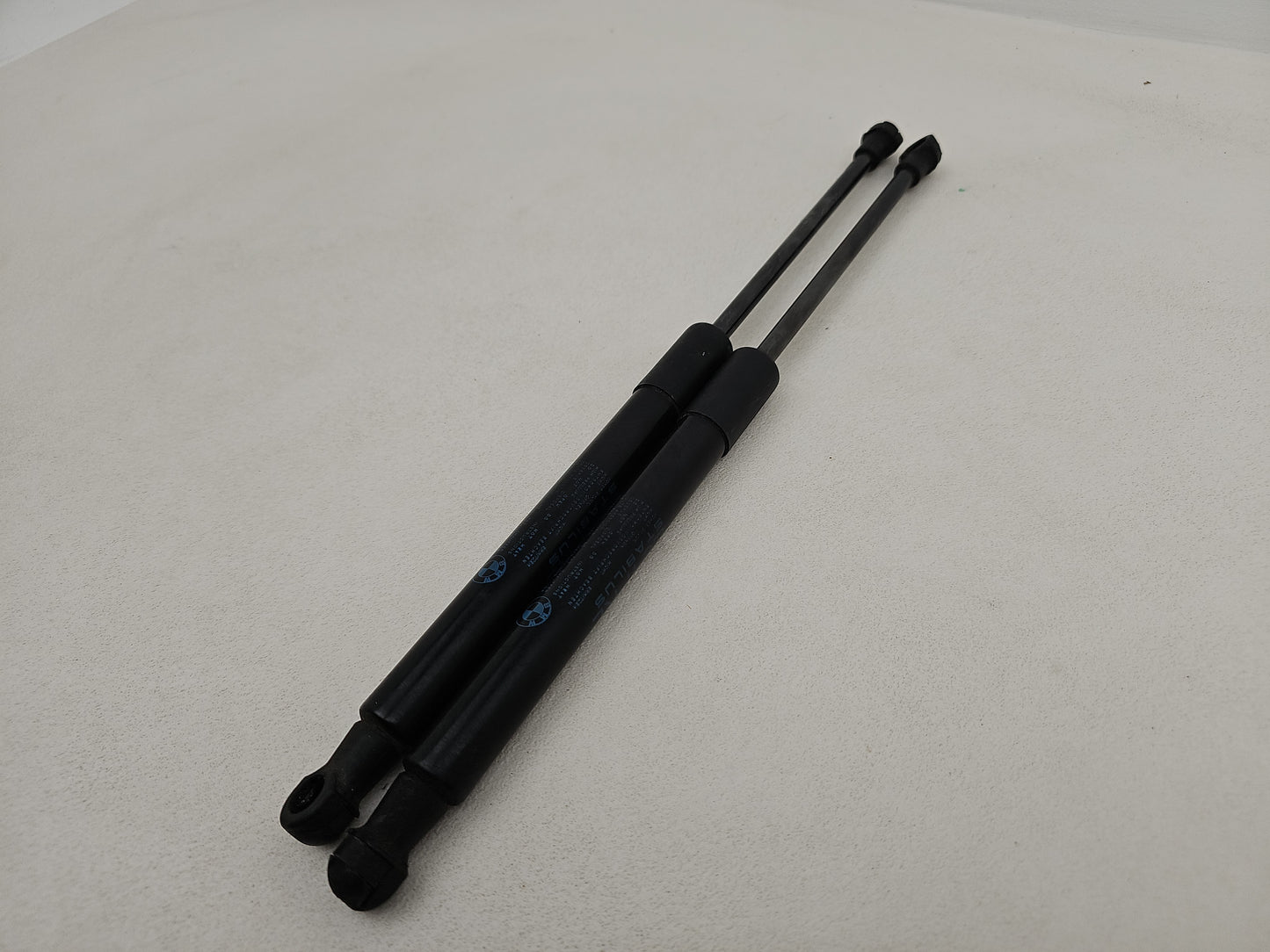 Bonnet Hinges 3