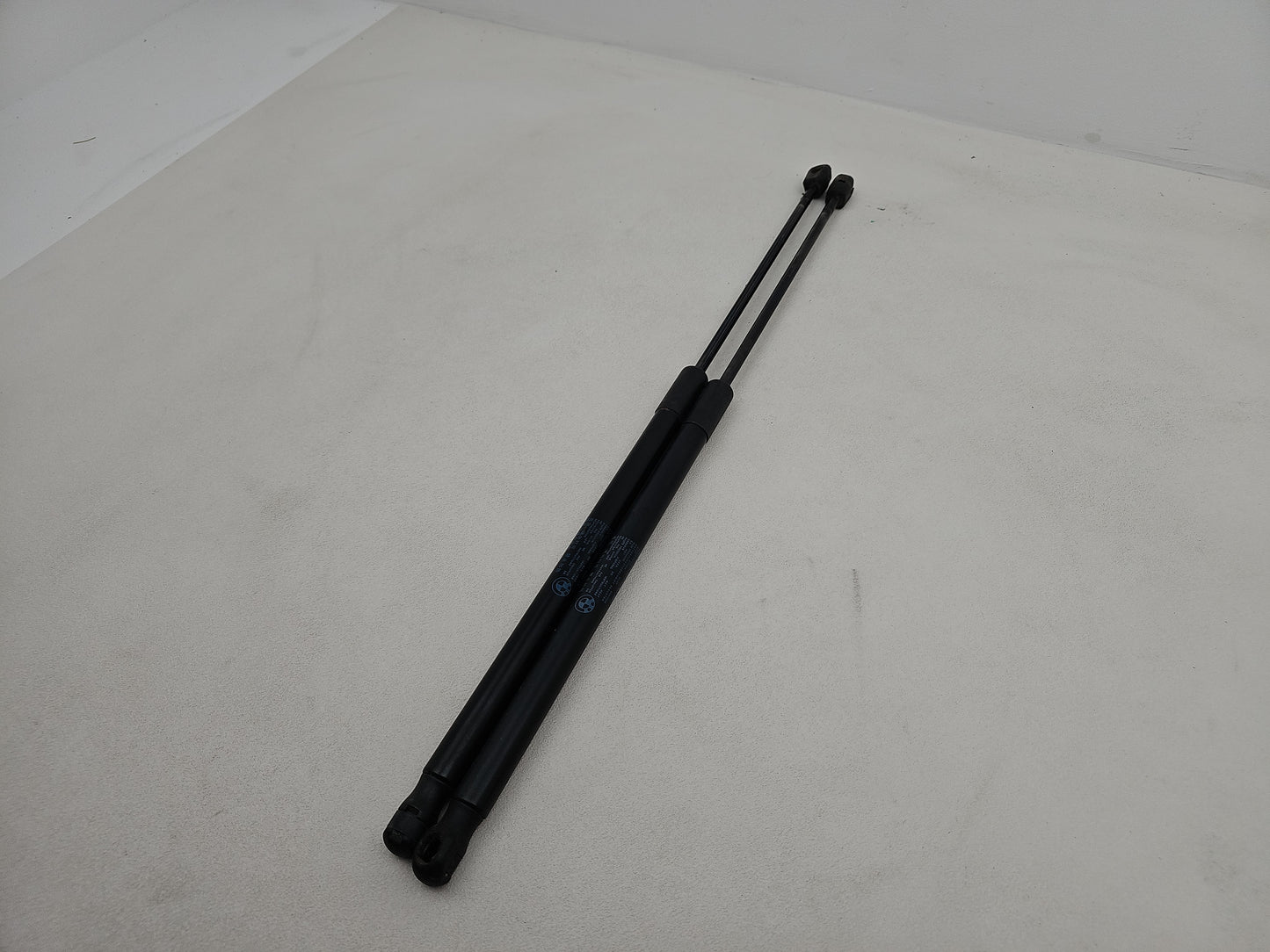 Tailgate Support Strut 3