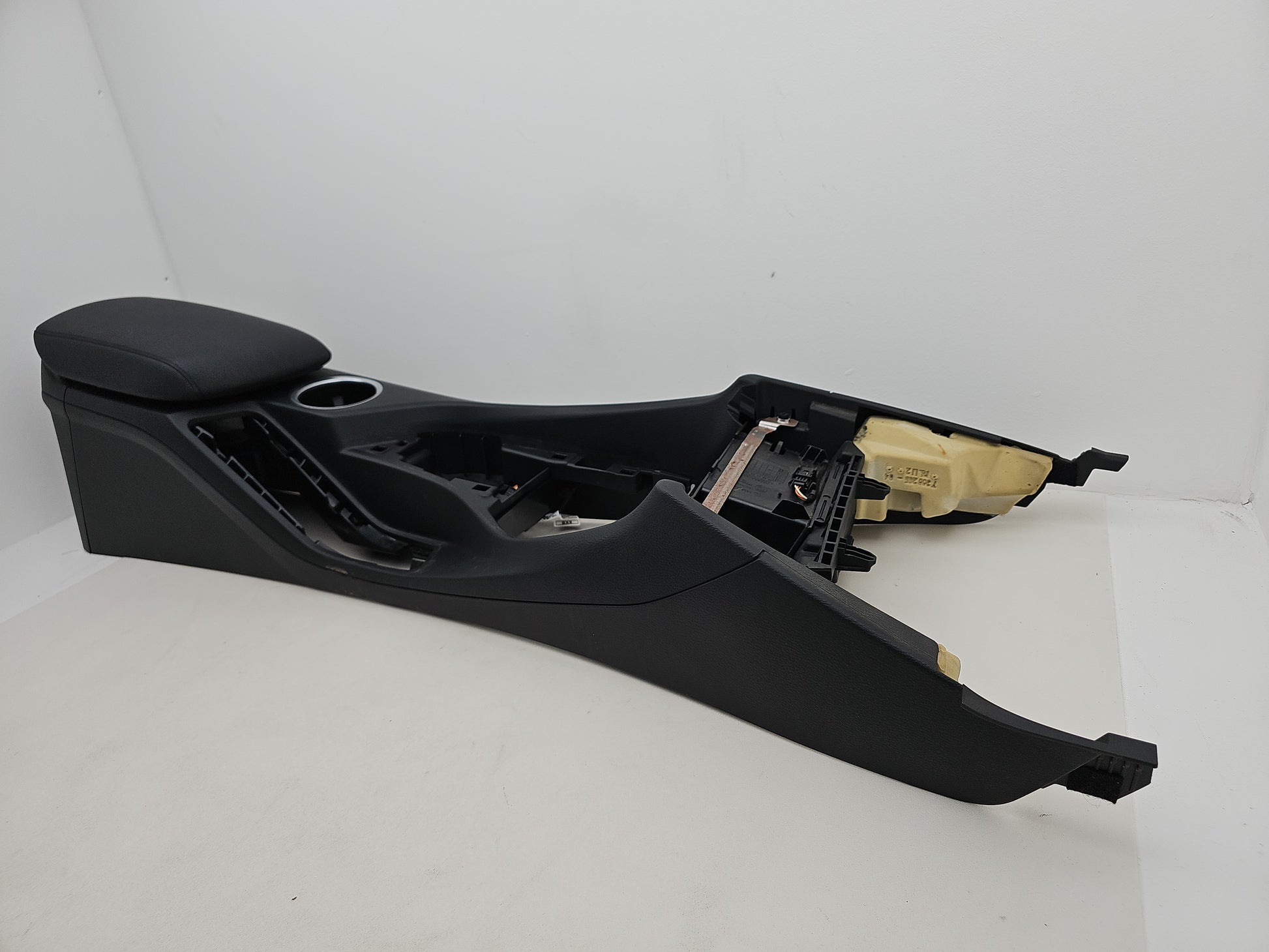 Centre Console 3