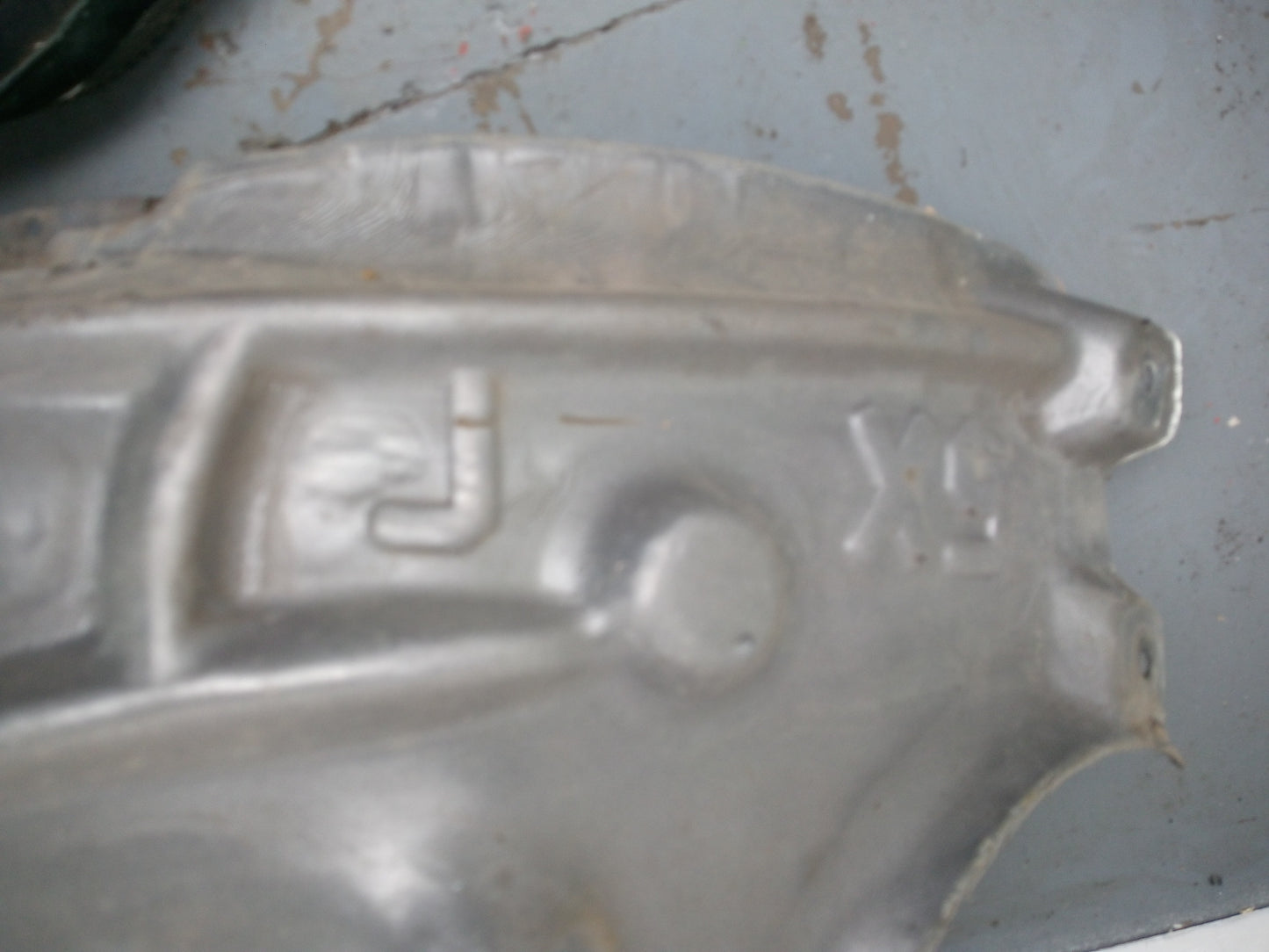 Wheel Arch Inner Trim Front LH 3
