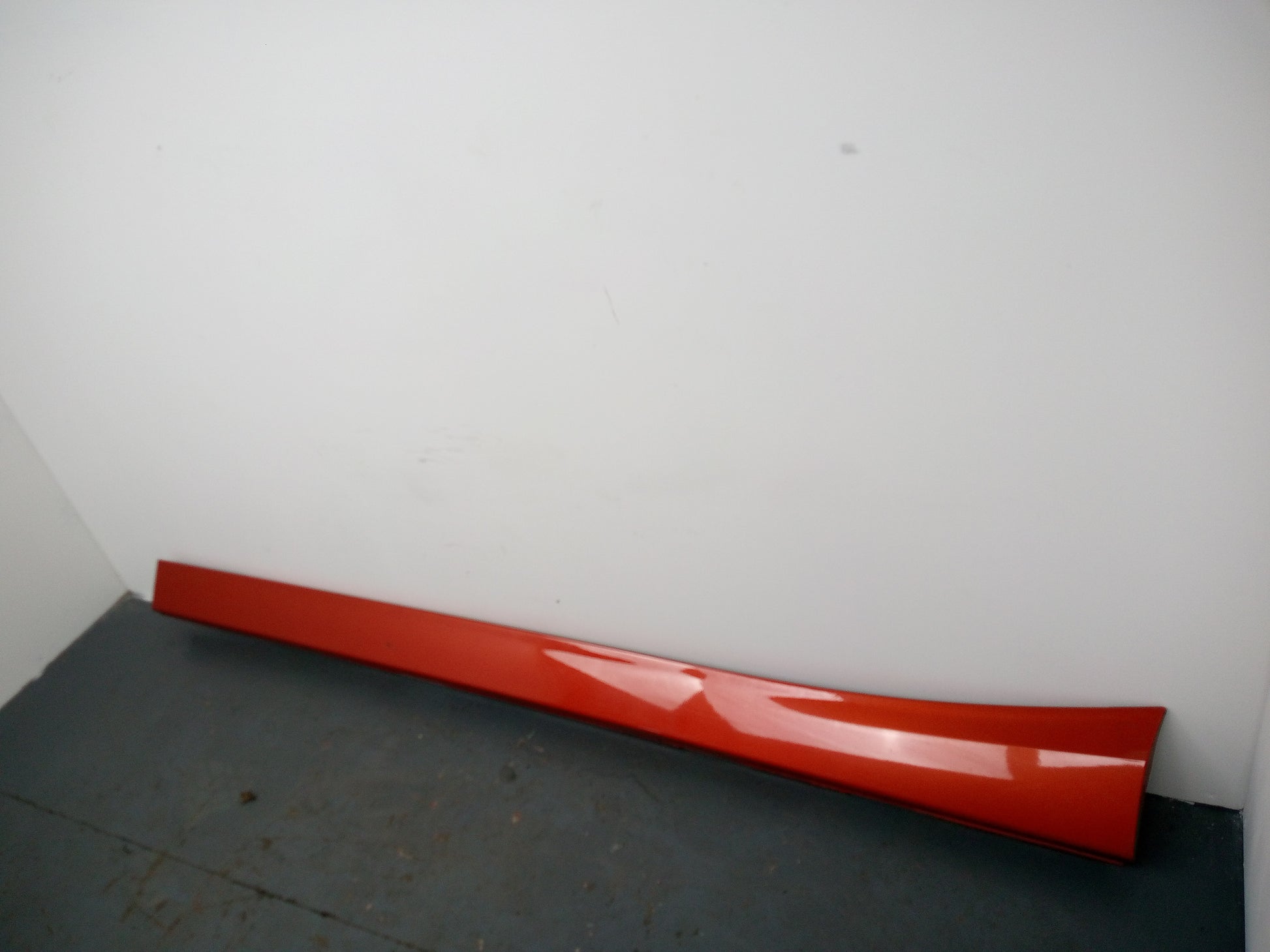 Side Skirt RH 6