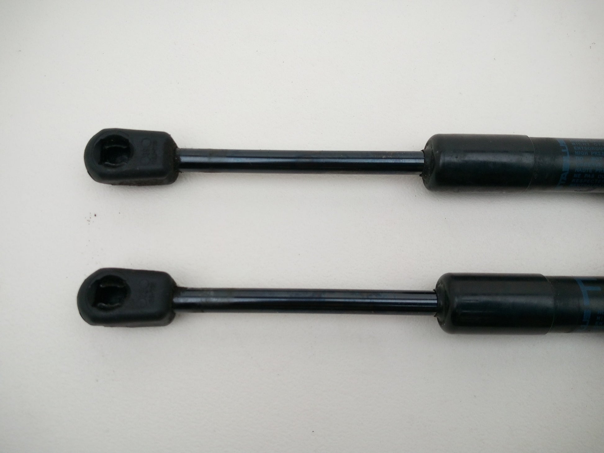 Tailgate Lift Handle 3