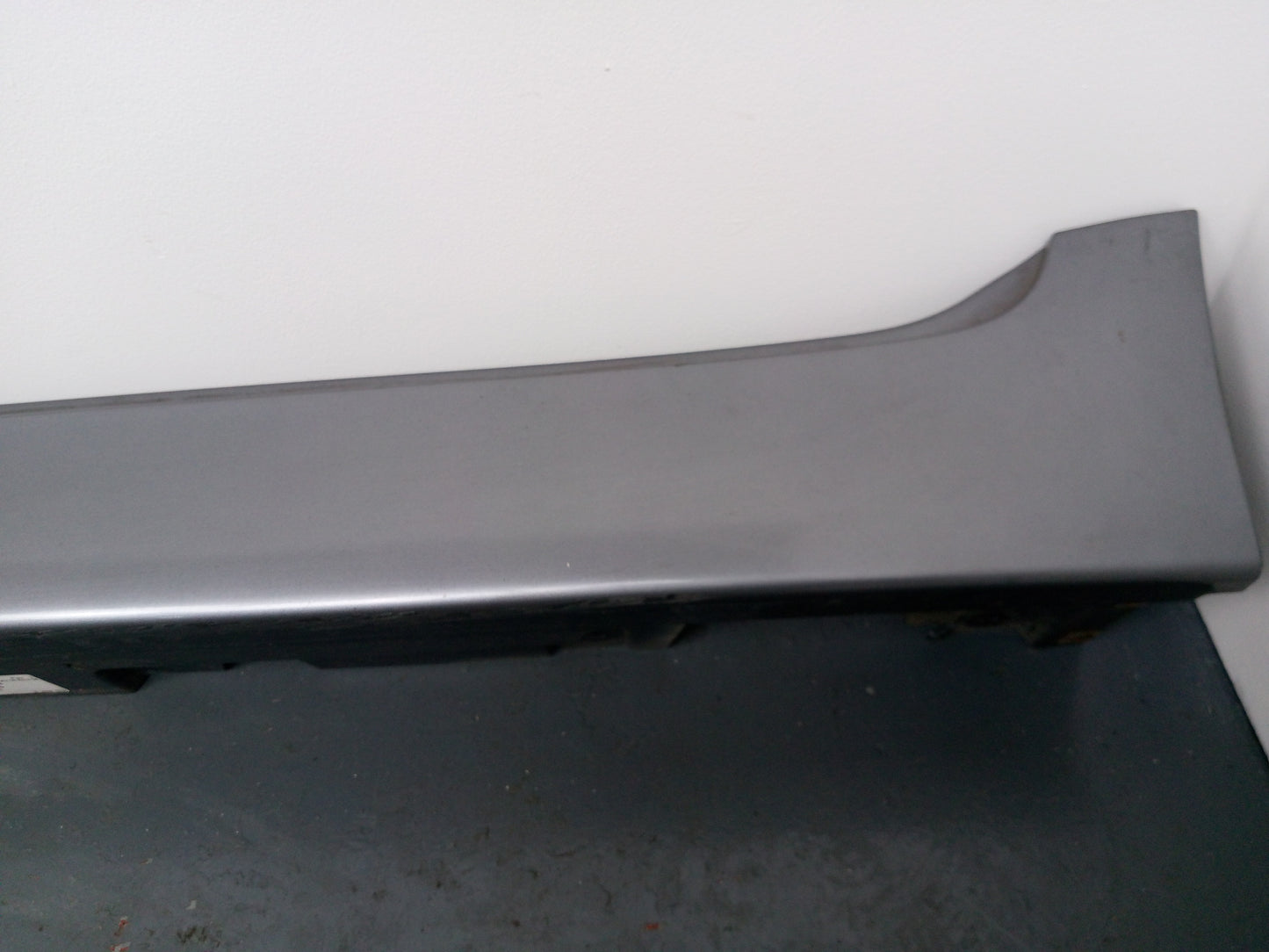 Side Skirt LH 3