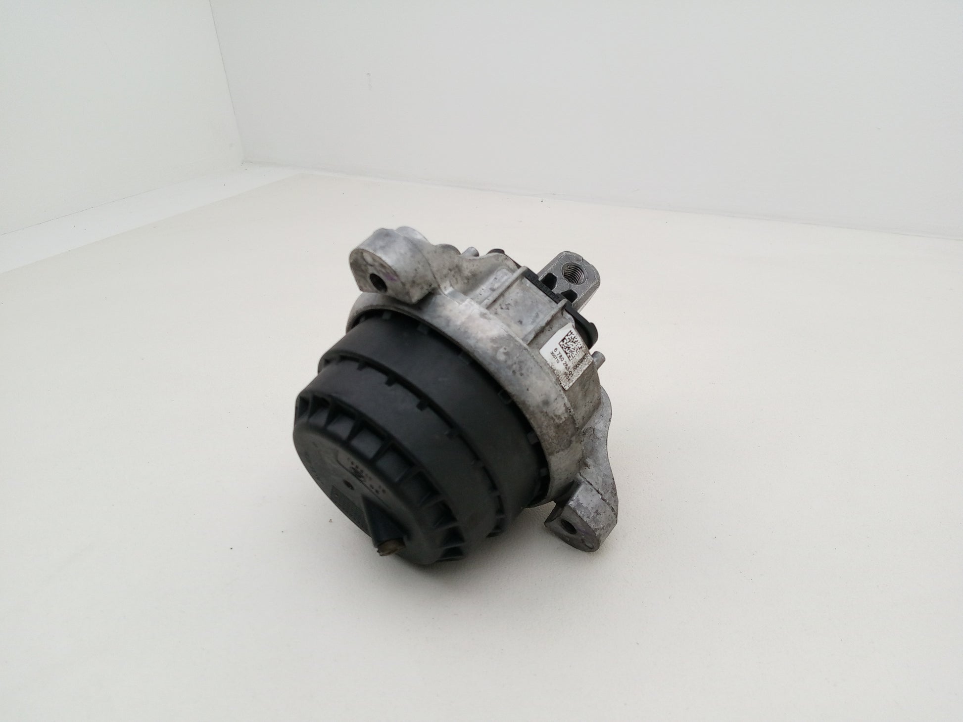 Engine Mounting Bracket Front 3