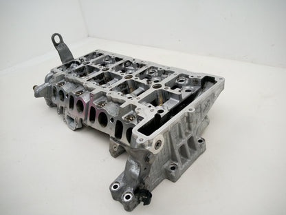 Camshaft Cover  3