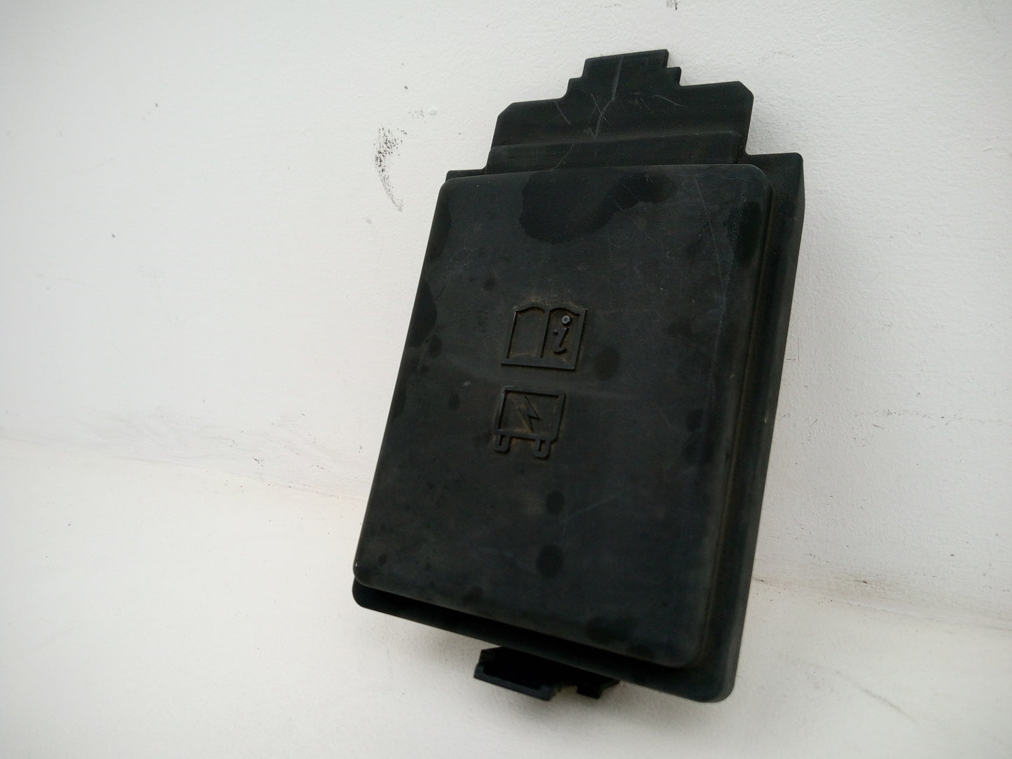 Front Fuse Box 3