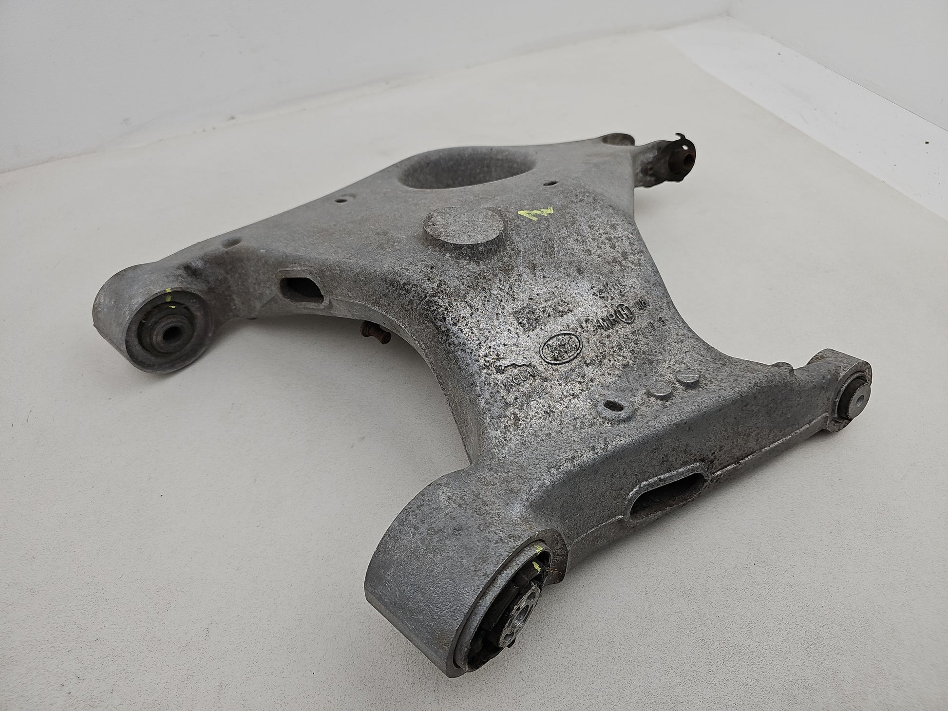 Suspension Arm Rear Wishbone LH 3