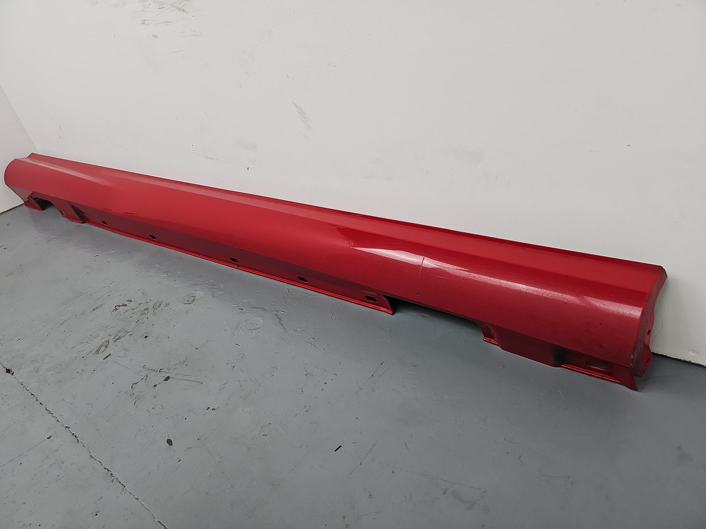 Side Skirt RH 3