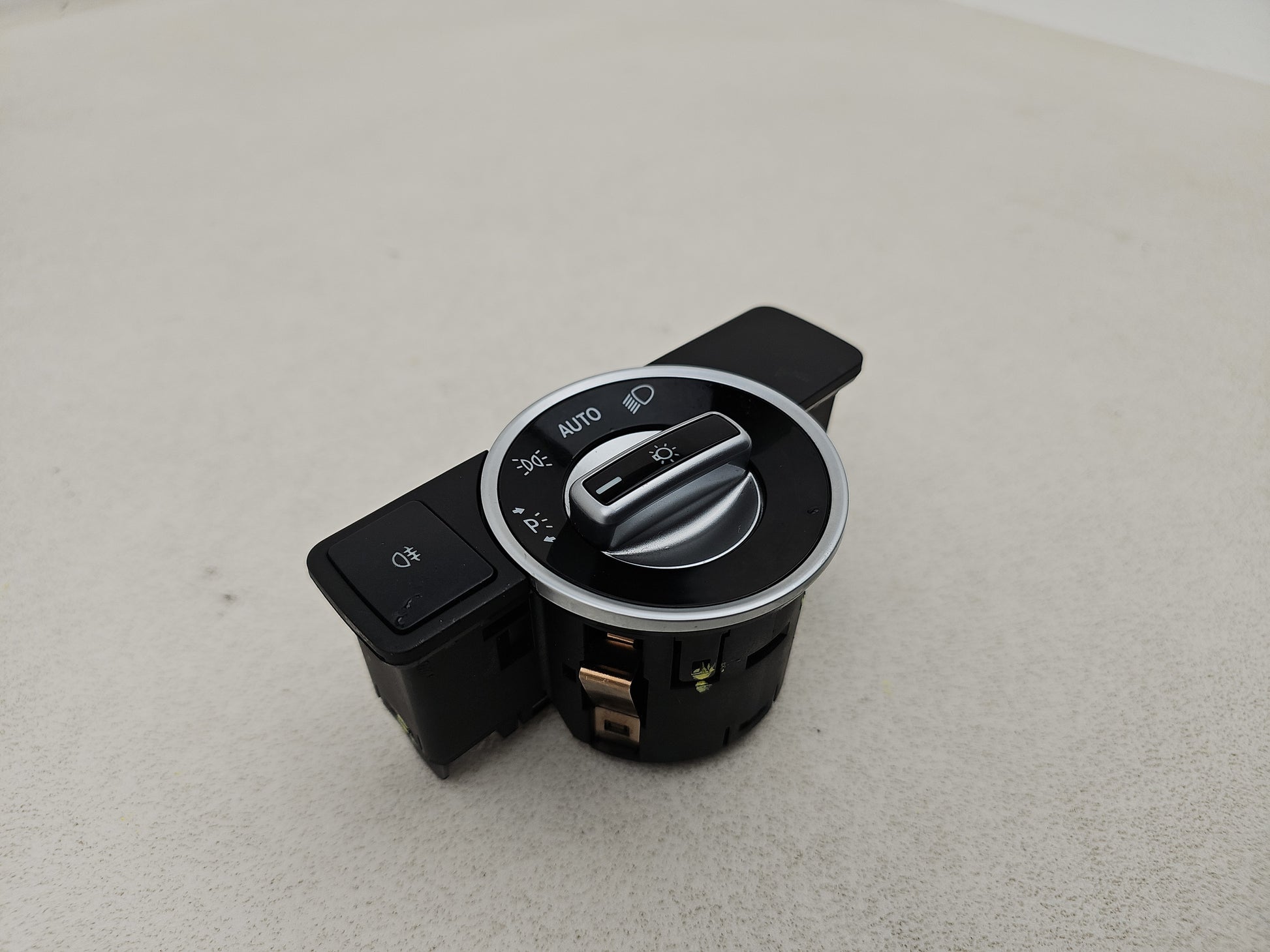 Switch Headlamp 3