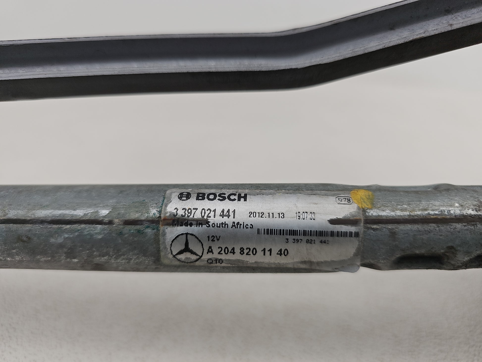 Front Wiper Motor & Mechanism / Linkage 9