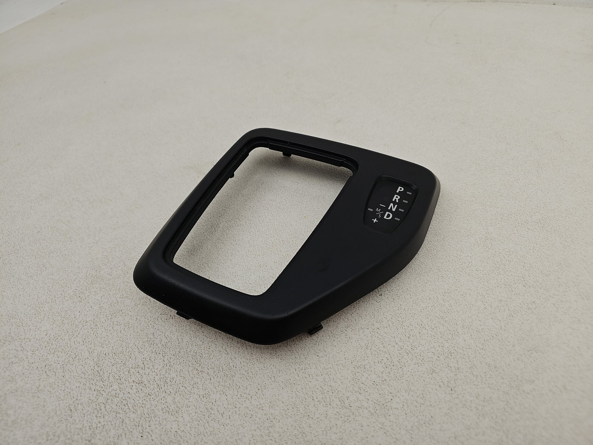 Centre Console Trim  3