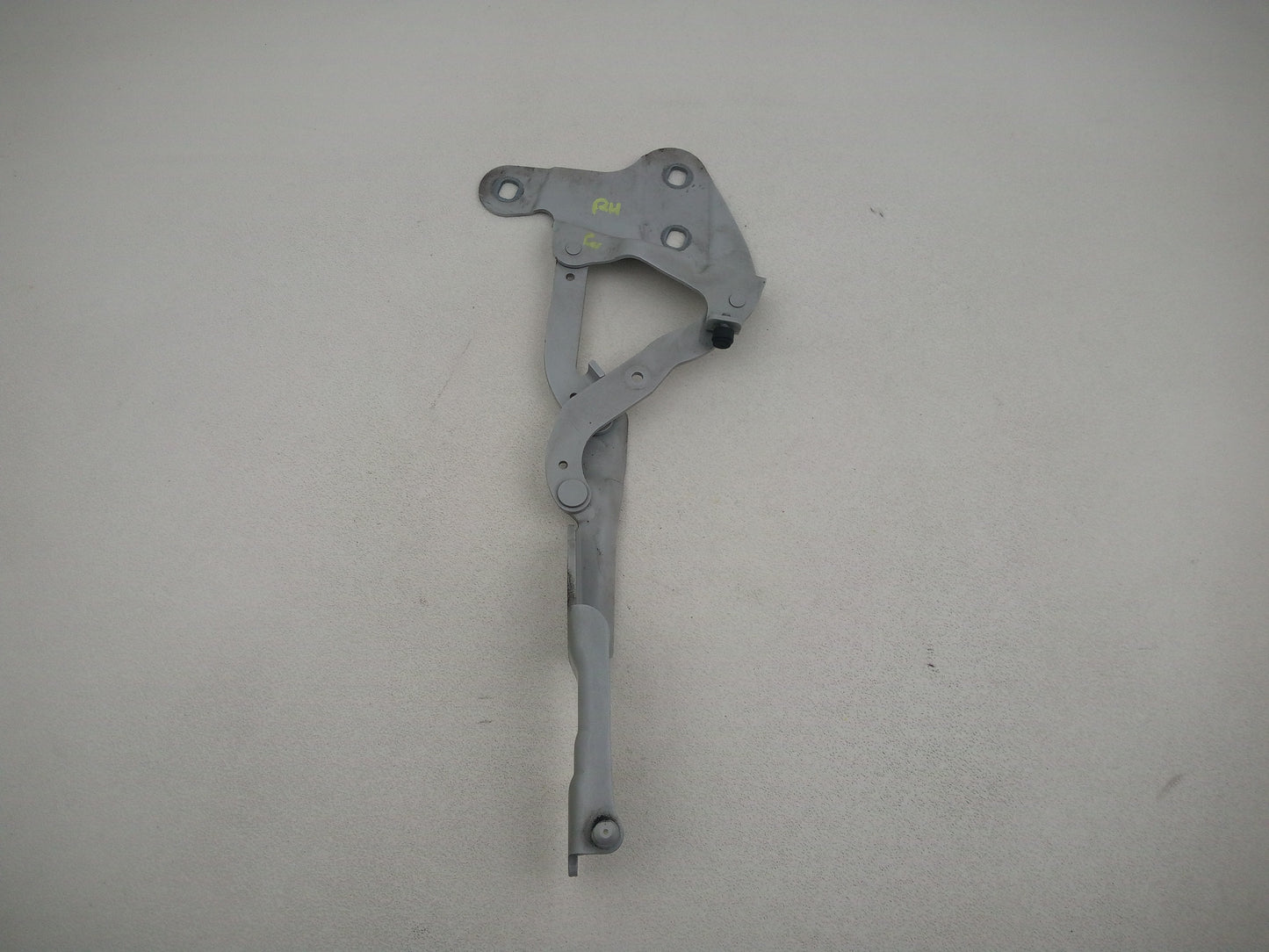 Bonnet Hinges 3