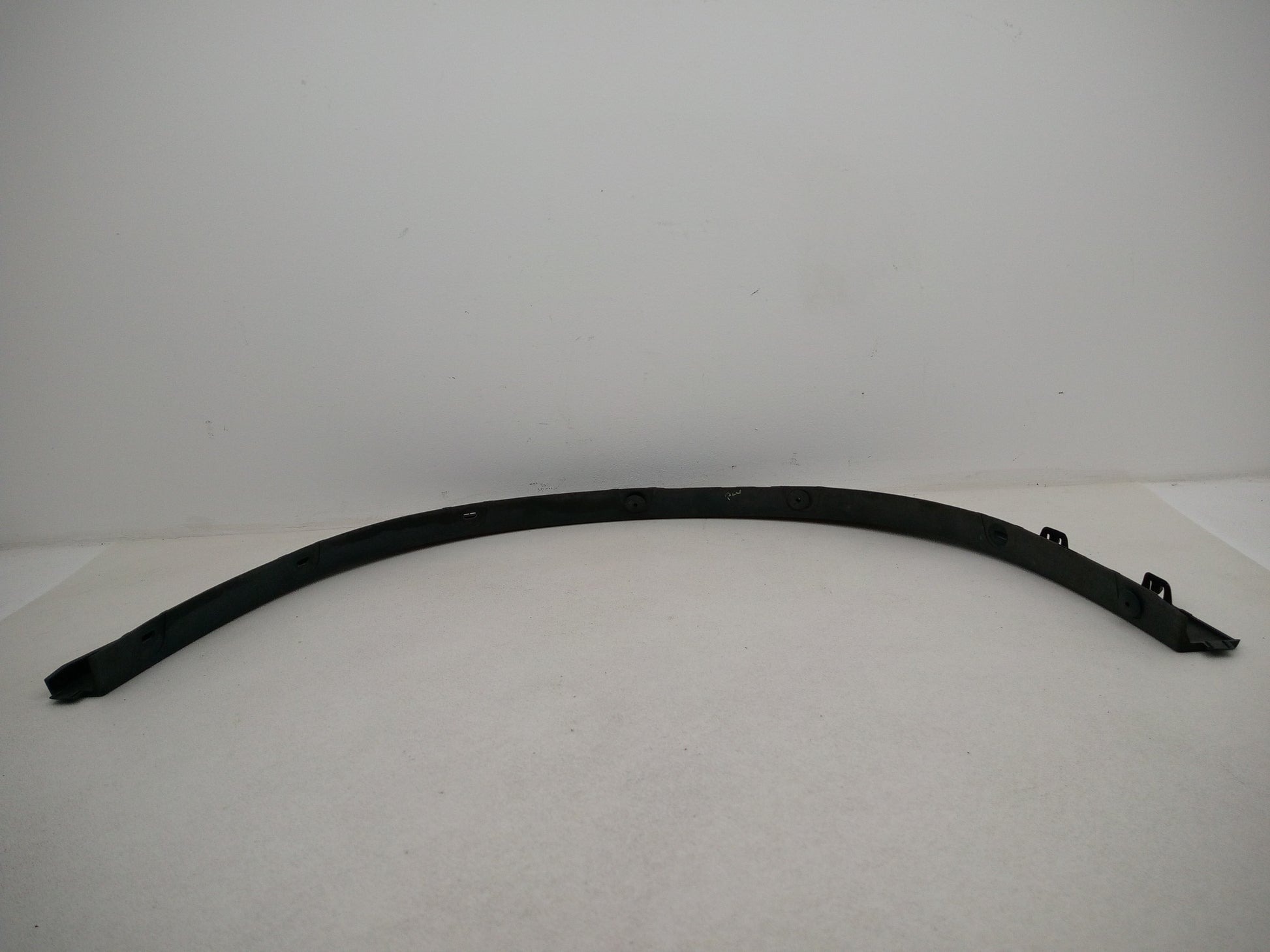 Moulding Wheel Arch Rear RH 3
