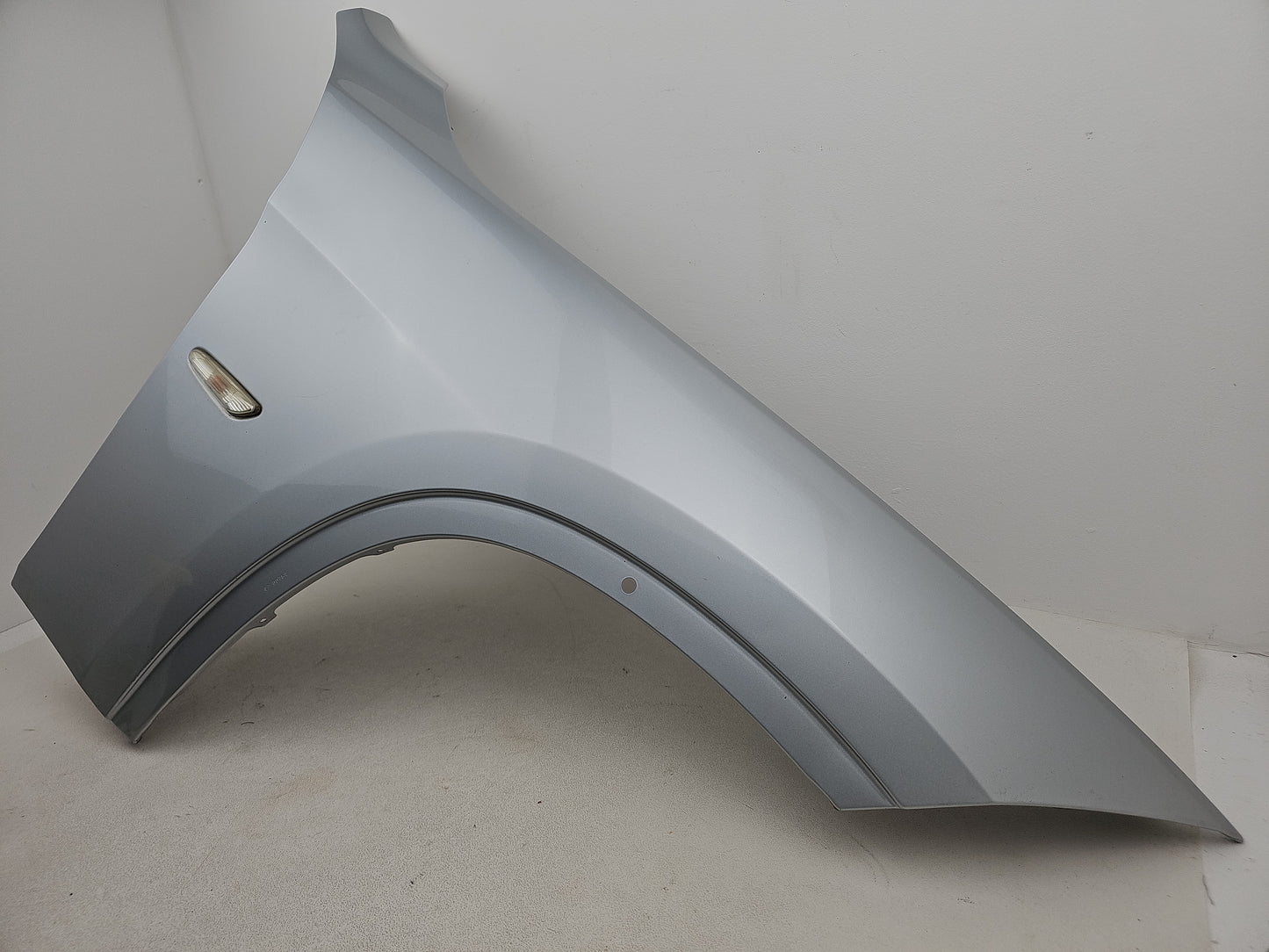 Bmw X1 Xdrive20d Se Auto Wing Front Rh Right 2009-2012 Silver 354 - photo 3