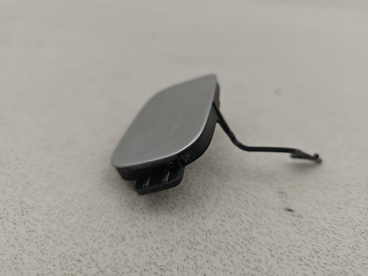 Towing eye 3