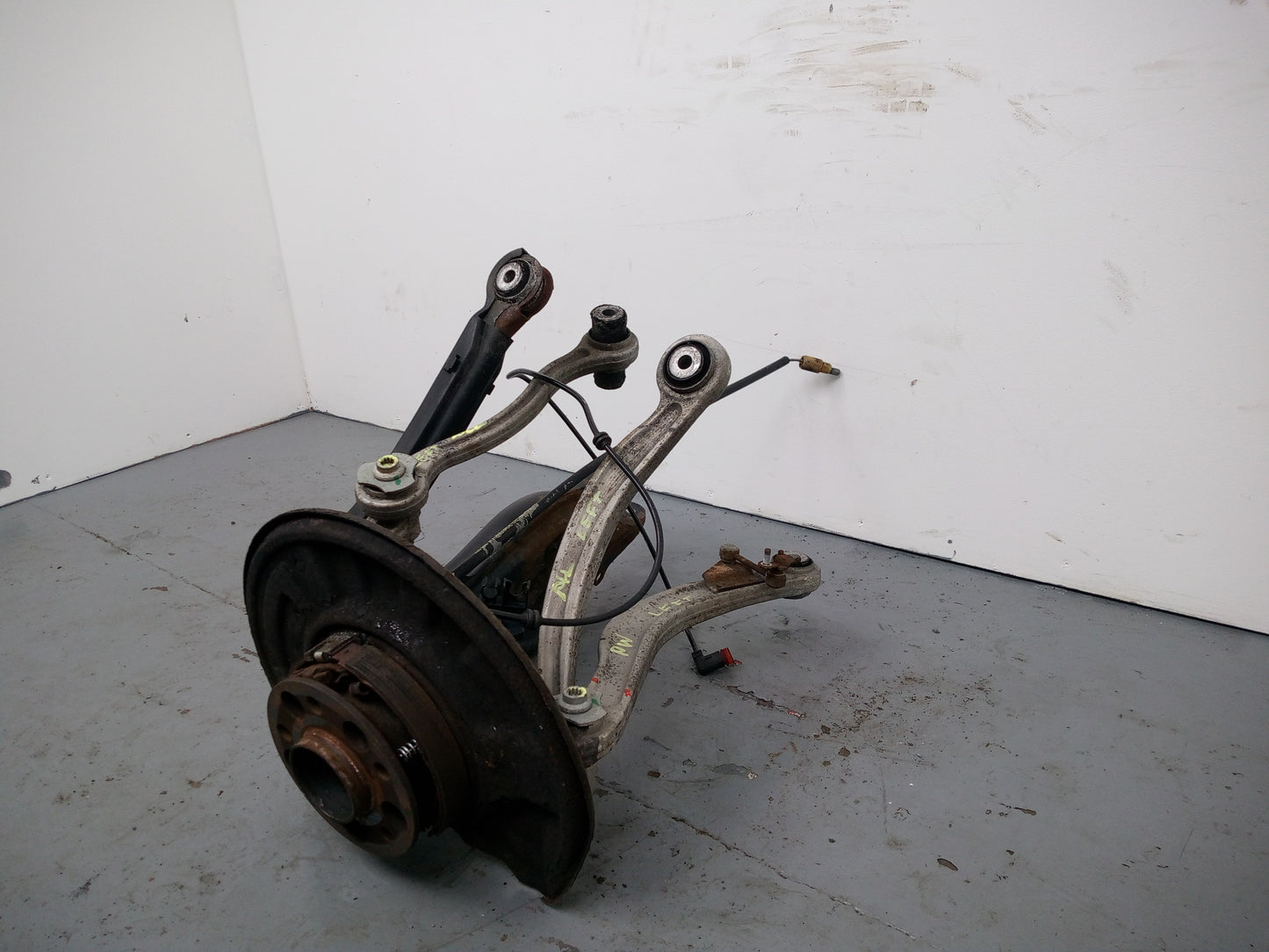 Wheel Hub Rear LH 3