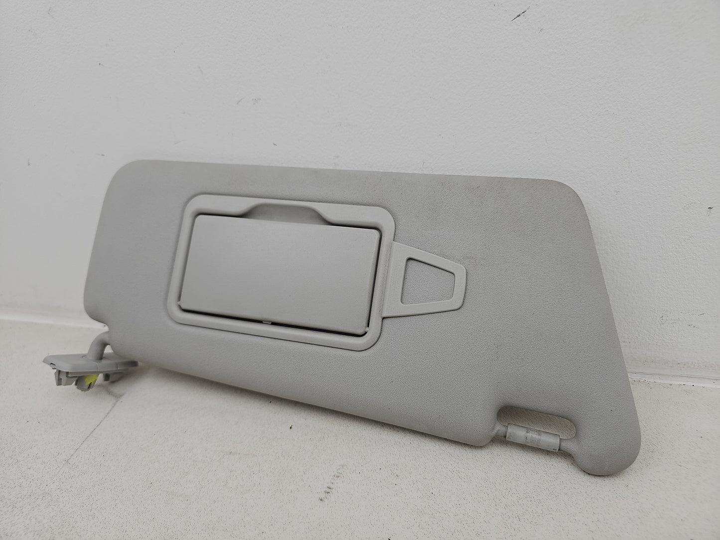 Sun Visor RH 3