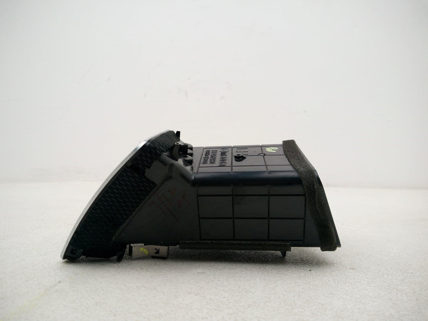 Facia Vent LH 3