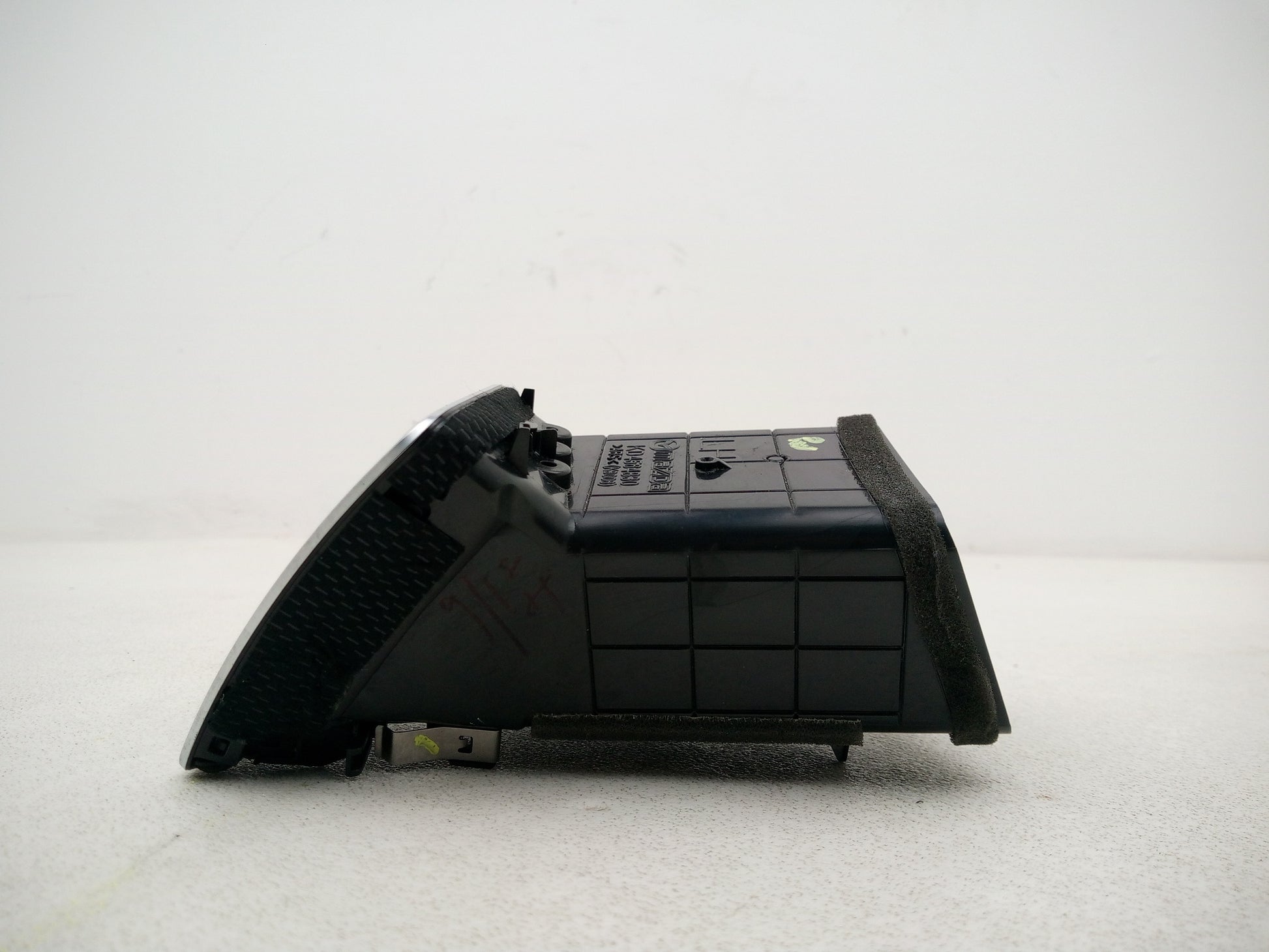 Facia Vent LH 3