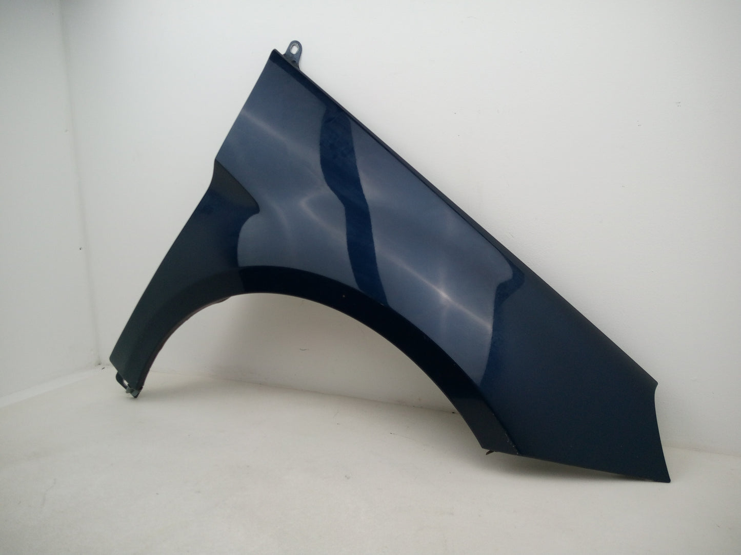 Wing Front RH 3