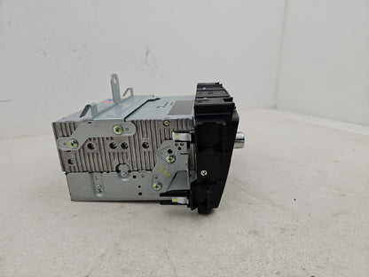 Radio - DAB/CD Player, Display screen + Facia  3