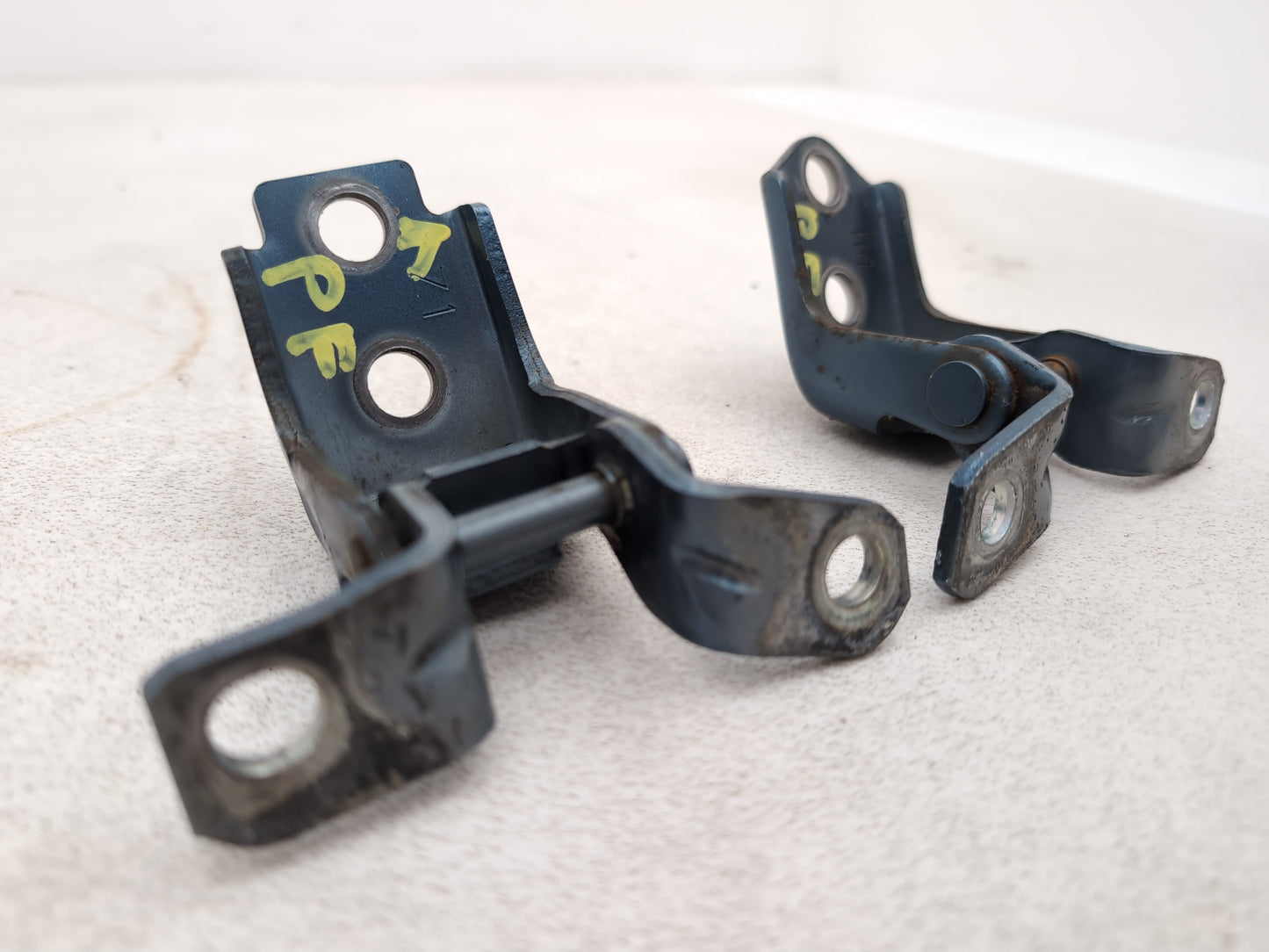 LH Front Door Hinge Pair  3