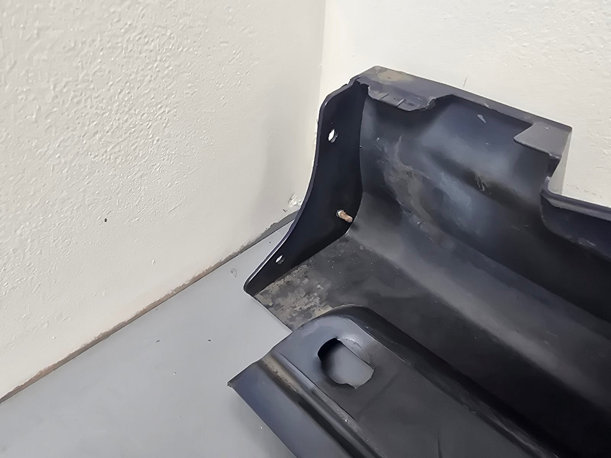 Side Skirt RH 8