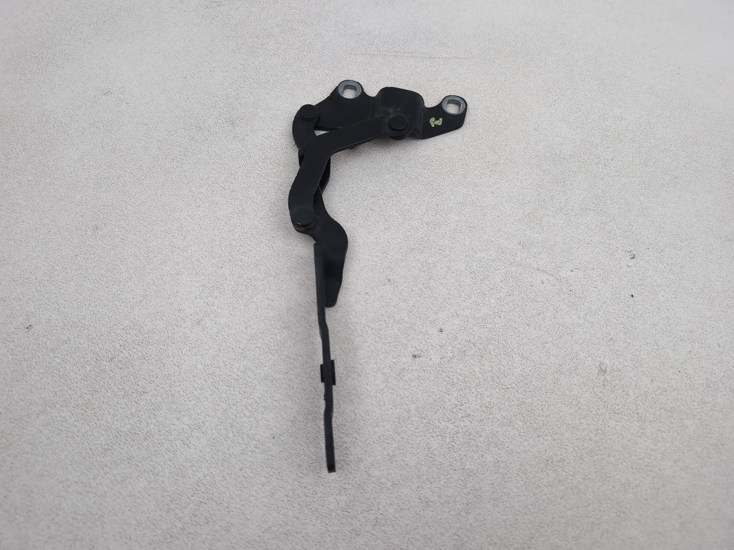 Bonnet Hinges 9