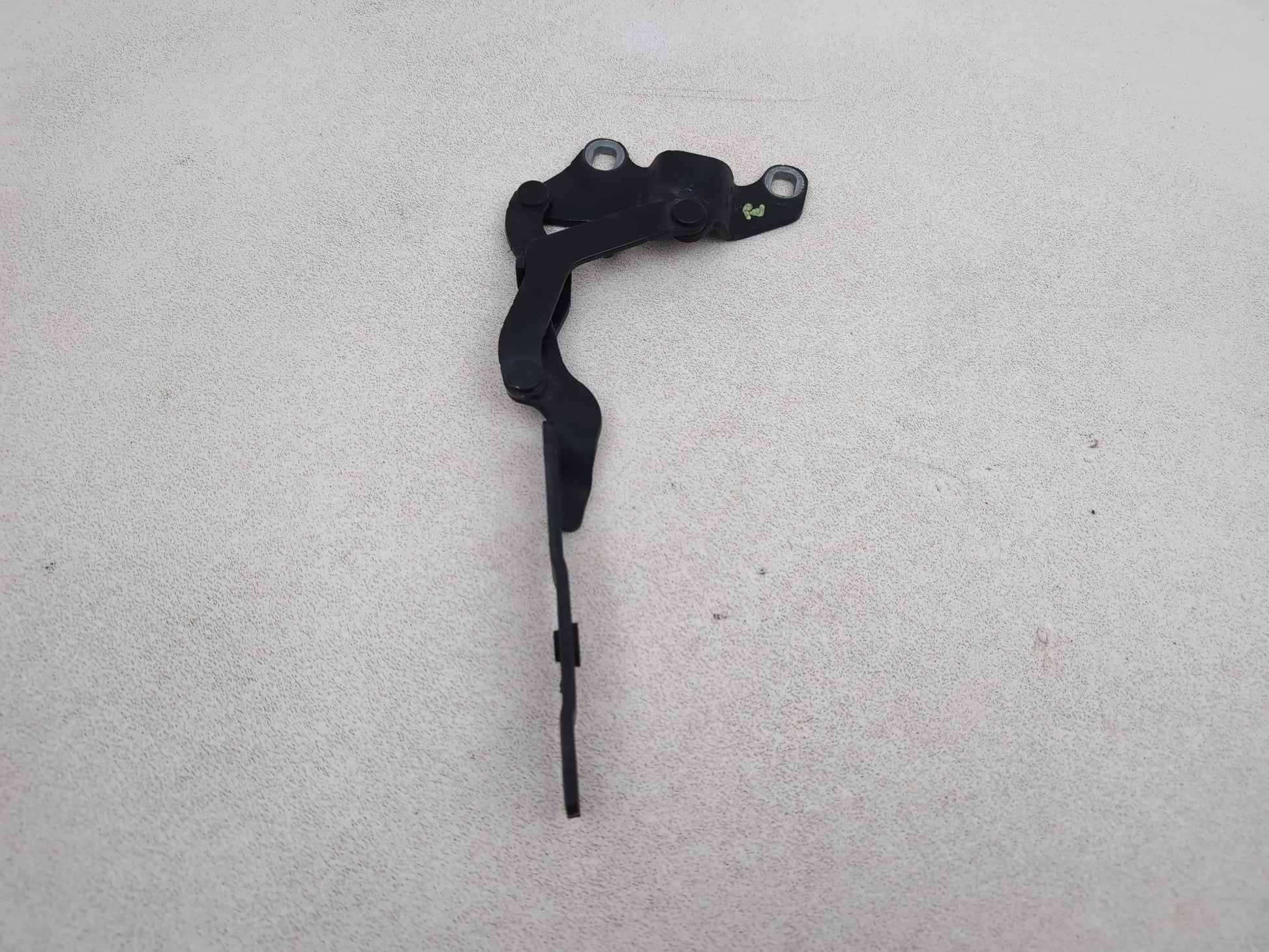 Bonnet Hinges 9