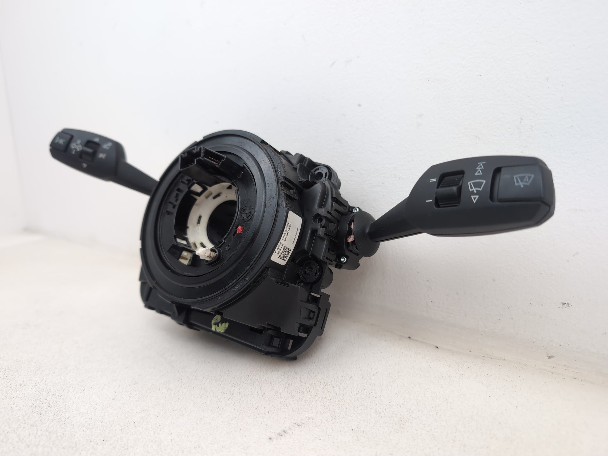 Wiper Stalk, Cruise Control, Gear Selector Stalk  3