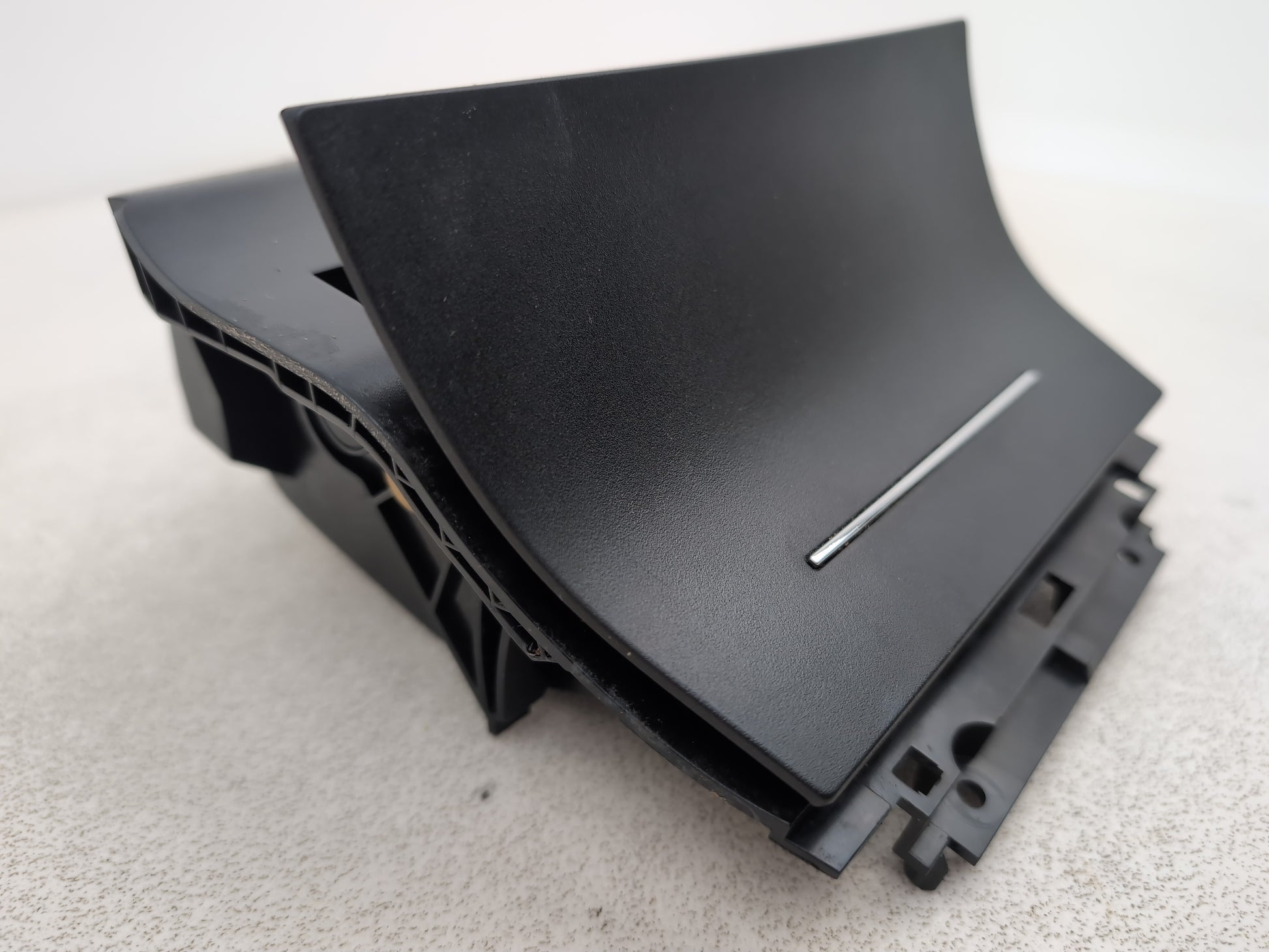 Ashtray Centre Console 3