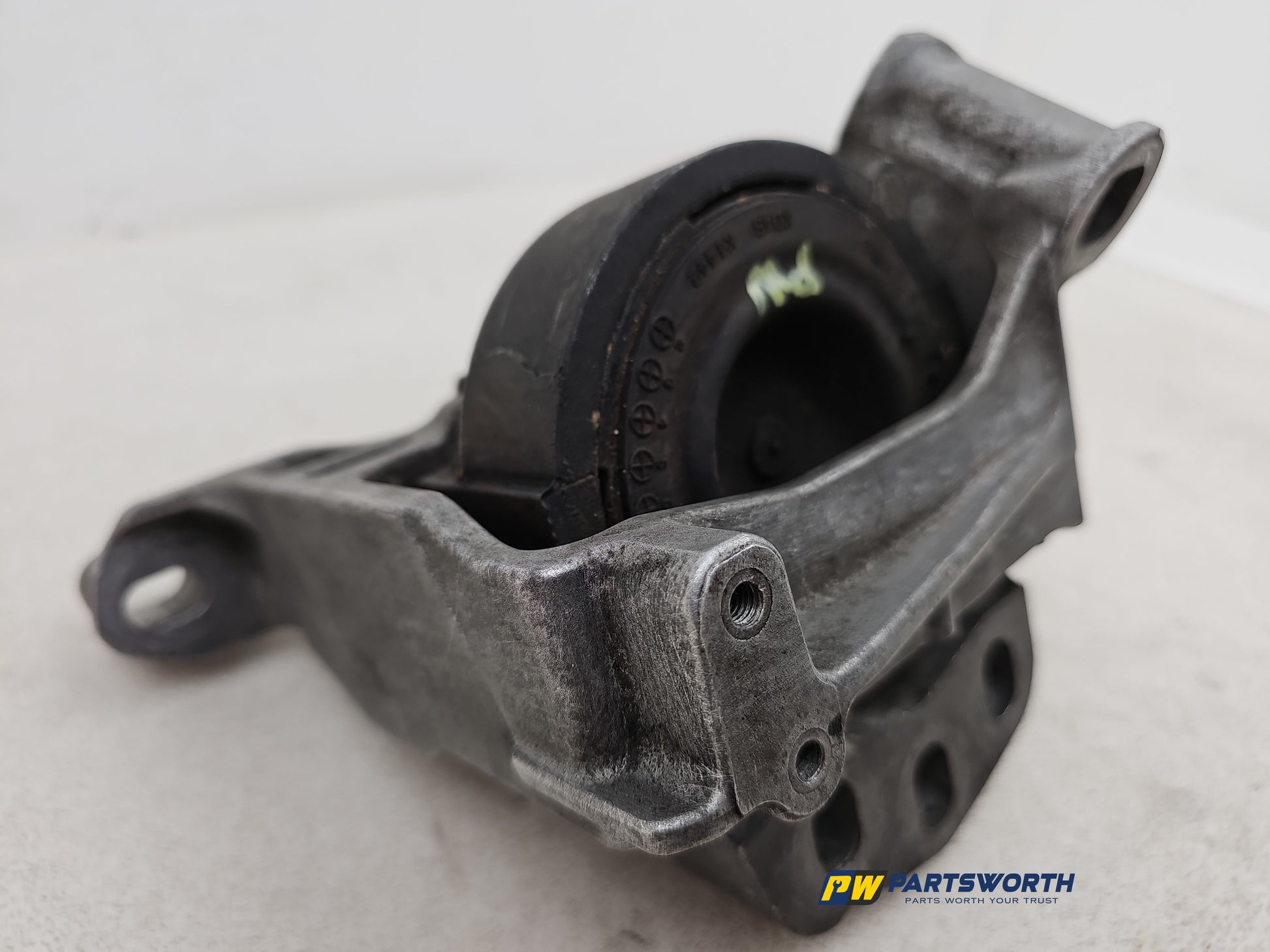 Engine Mounting RH 3