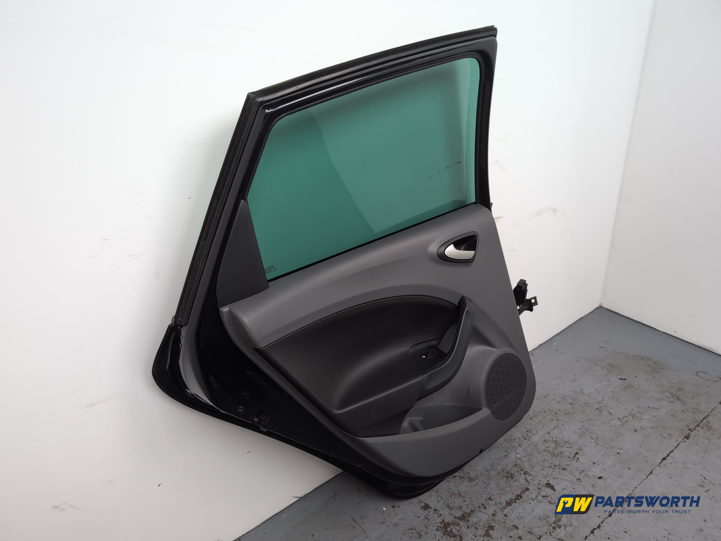 Door Rear LH 9