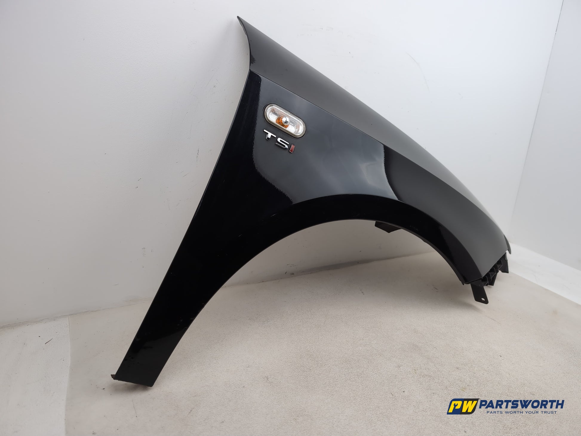 Wing Front RH 3