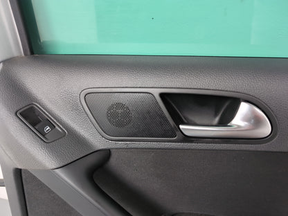 Door Rear RH 6