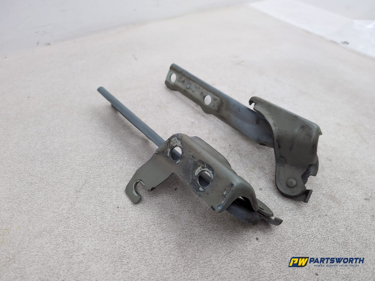Bonnet Hinges 3