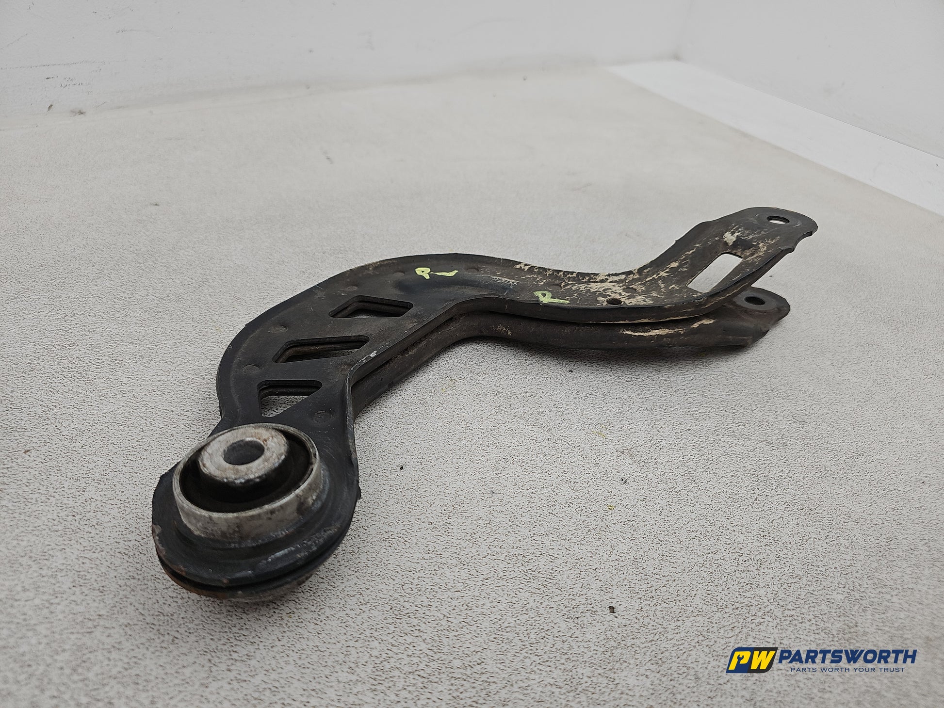 Suspension Arm Rear Wishbone RH 3