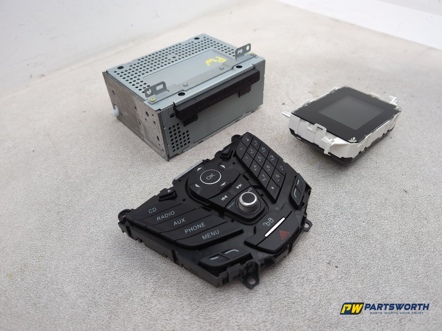 Satellite Navigation Head Unit (SCREEN) 8
