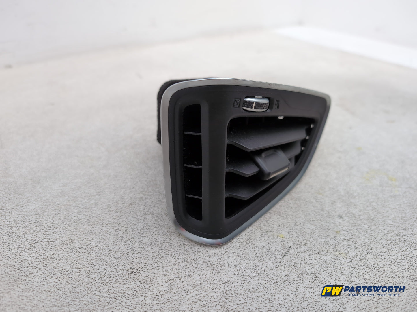 Dashboard Trim With Air Vent  3