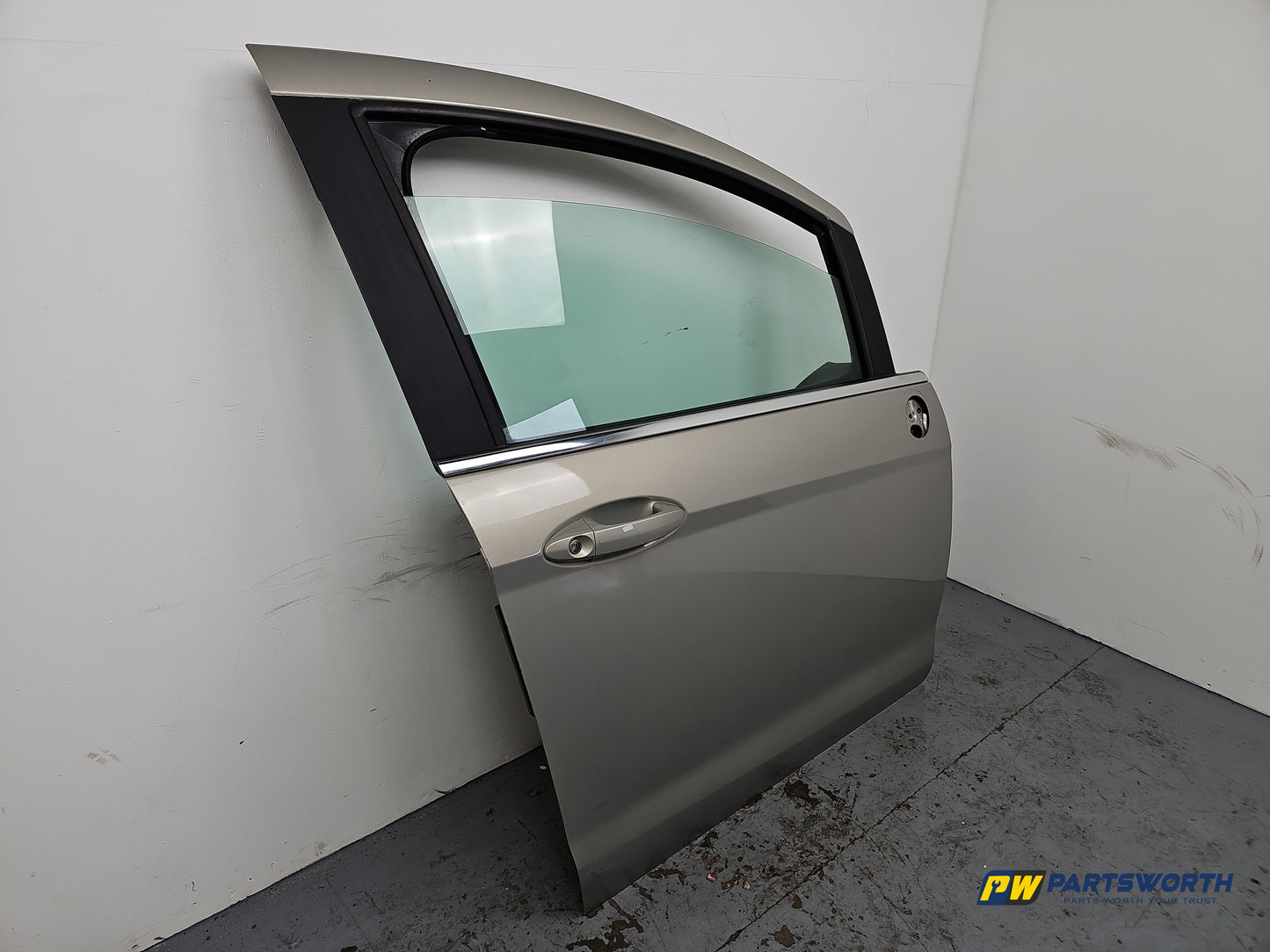 Door Front RH 3