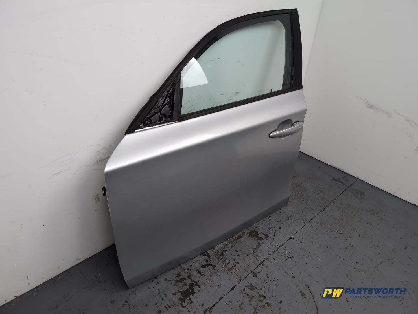 Bmw 1 Series E87 M Sport Door Front Lh Passenger Side Silver 354 2007-2009 - photo 3