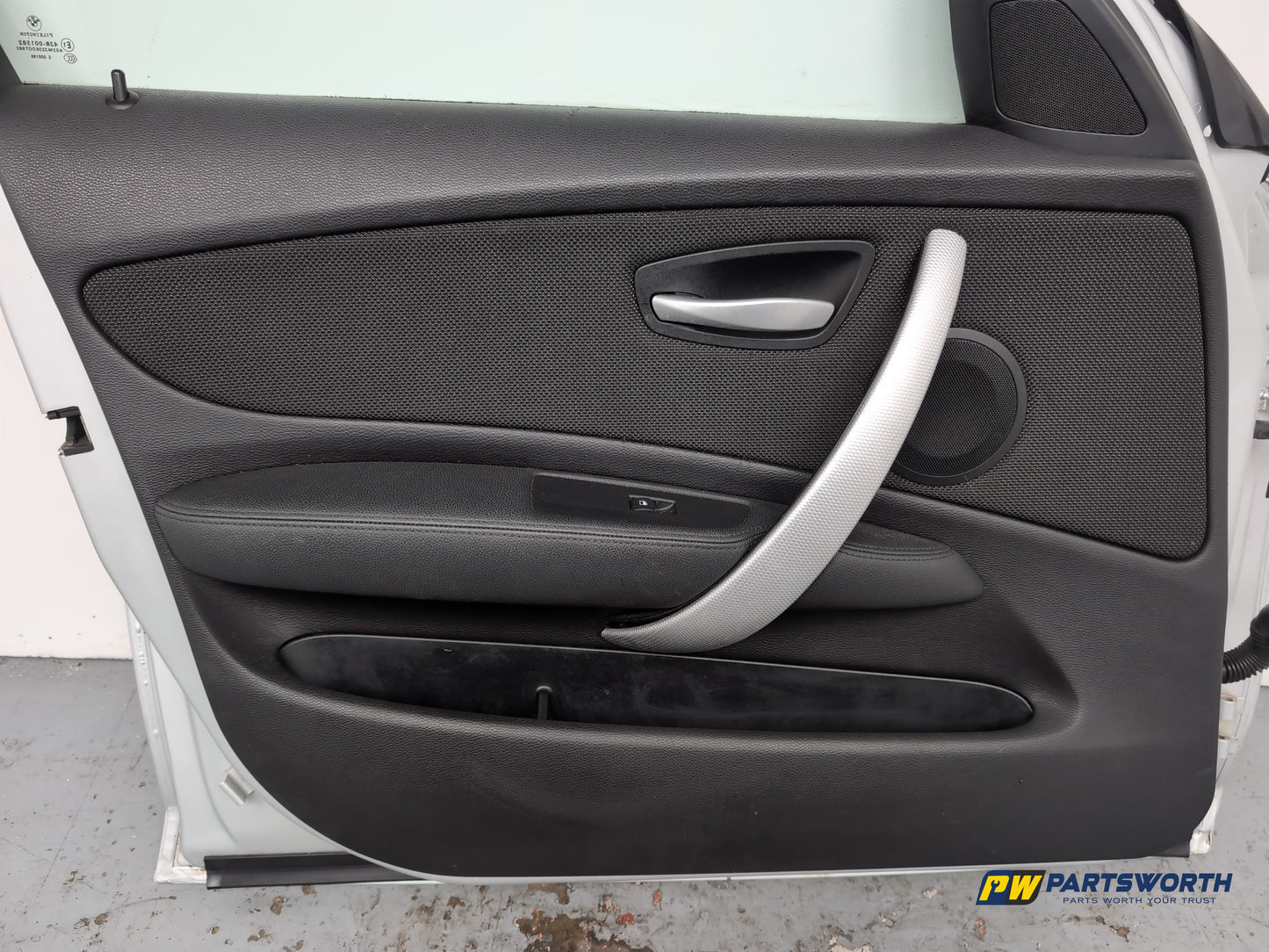 Bmw 1 Series E87 M Sport Door Front Lh Passenger Side Silver 354 2007-2009 - photo 9