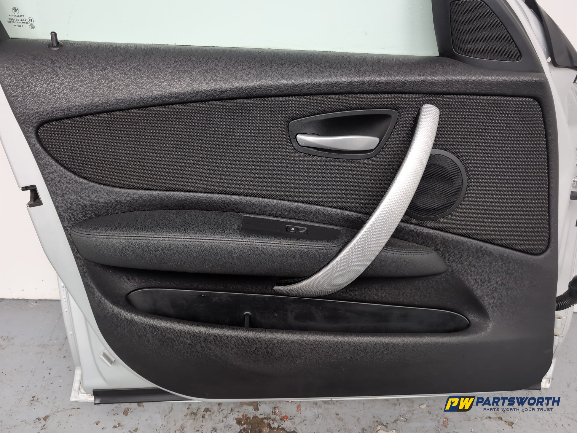 Bmw 1 Series E87 M Sport Door Front Lh Passenger Side Silver 354 2007-2009 - photo 9