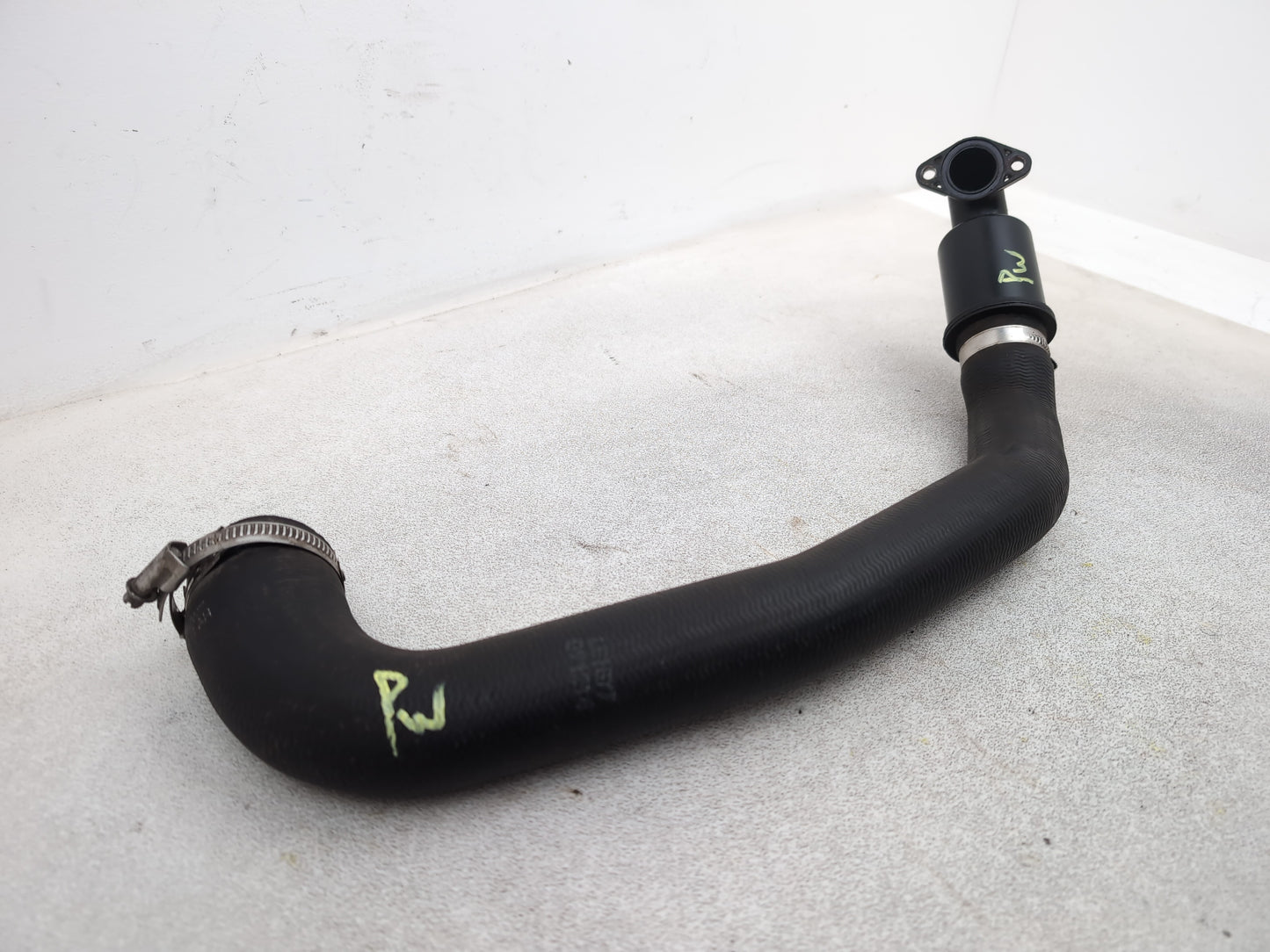 Turbo Intercooler Bottom Hose 1